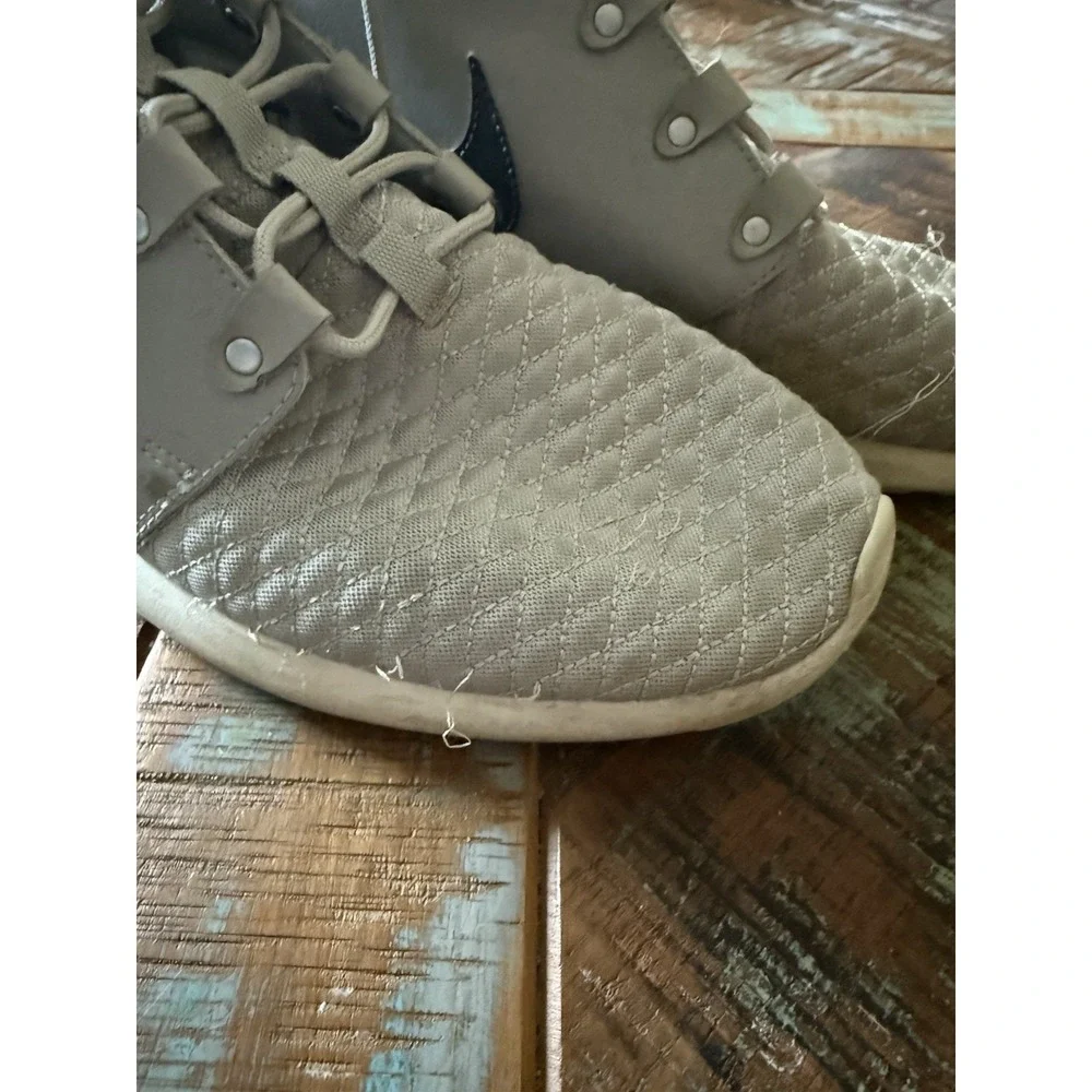 Men's Nike Chukka Roche Run Grey Red Size 13